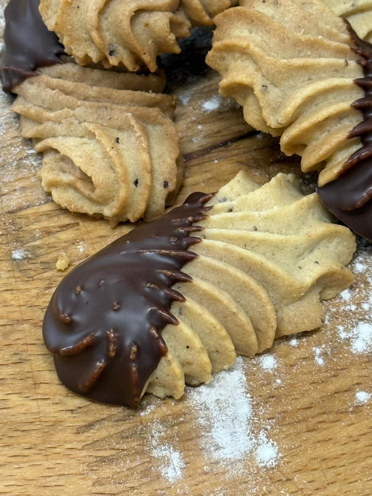 Nusspritzstange mit Kuvertüre – Bild 2