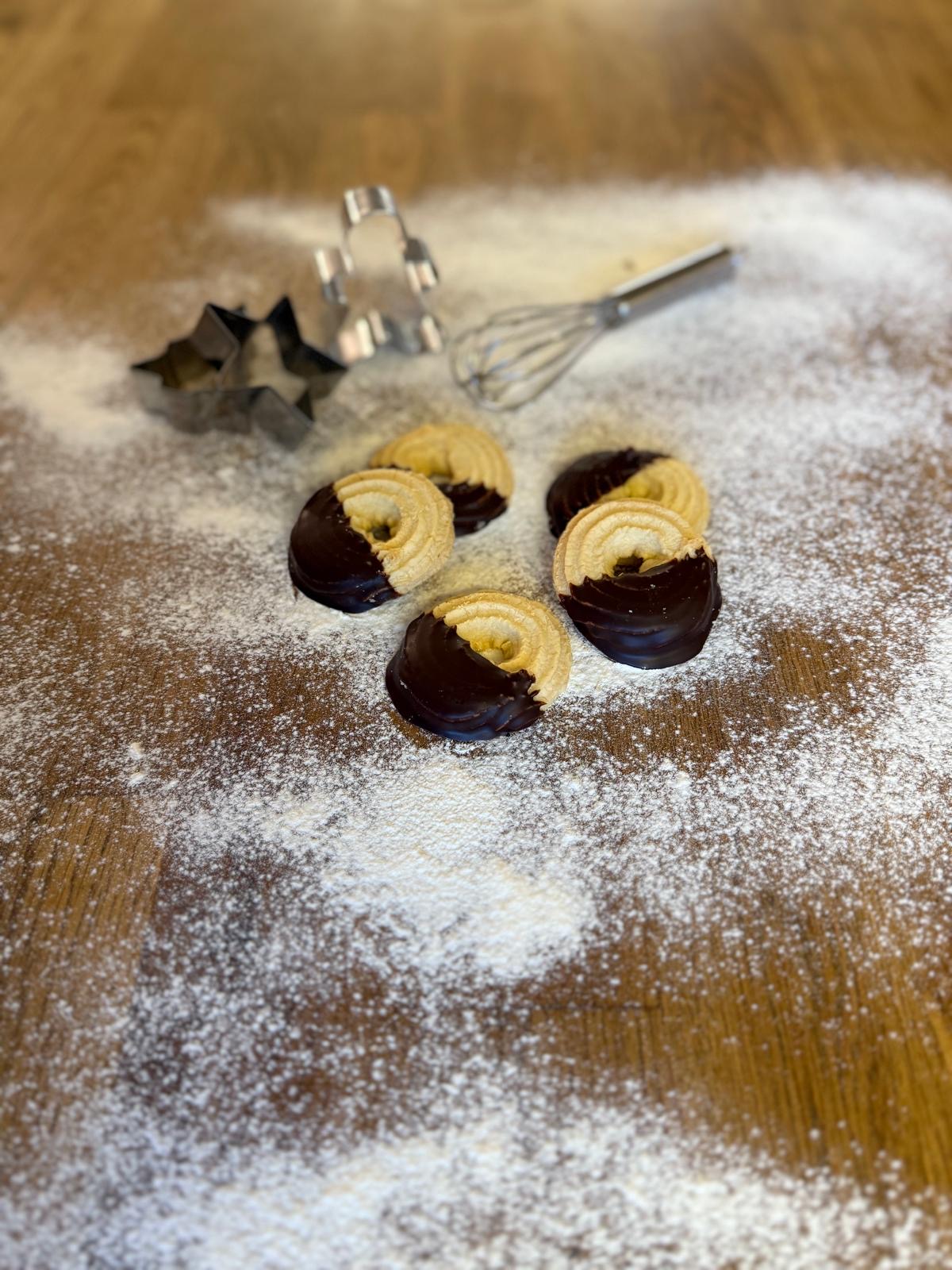 Butterkringel mit Kuvertüre – Bild 2
